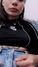 NadiaGzz webcam cam4 model stream image