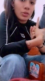 NadiaGzz webcam model stream image