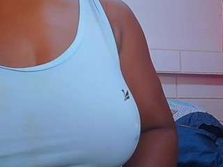 greatnipplesxxx webcam model stream image
