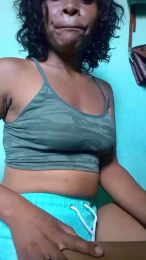 coquine229 webcam model stream image