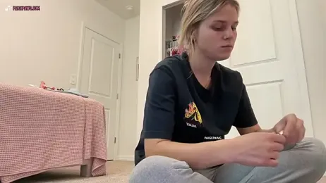 PaigePawg webcam model stream image