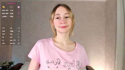 BeatrixCouch webcam model stream image