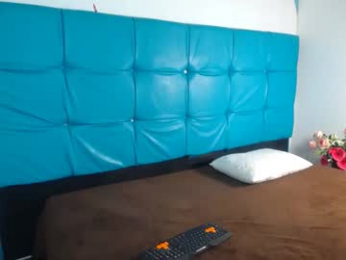 bunny_petit webcam model stream image