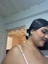 EmiliaVincenzo webcam stripchat model stream image