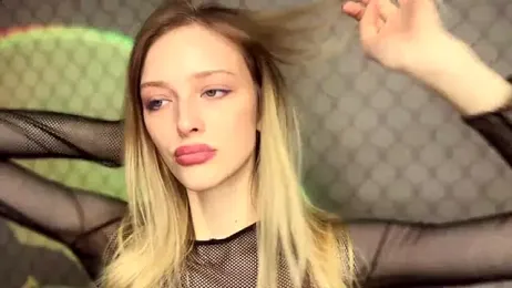 Evvie_Summn1 webcam model stream image