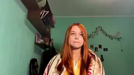 LolaBun webcam model stream image