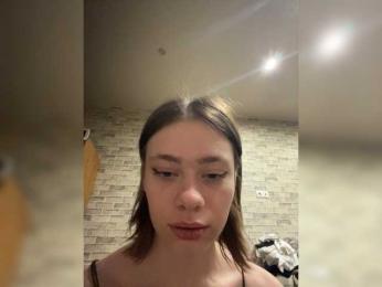 18YoungPussy18 webcam bongacams model stream image