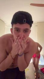 AlanyAdam webcam cam4 model stream image