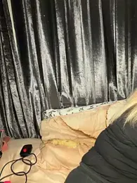 Strongqueen webcam model stream image