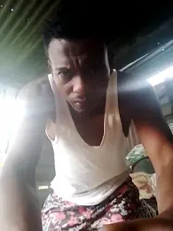 Capsuleeee webcam model stream image