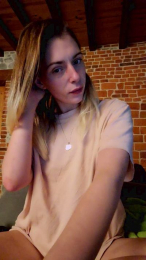 SexyAlyaNorth webcam model stream image