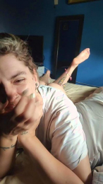 Almita02 webcam model stream image