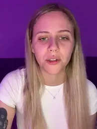 lunawolf21 webcam model stream image