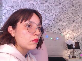 Eliza Golden webcam model stream image