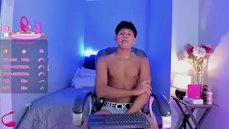 Dawn16_ webcam model stream image