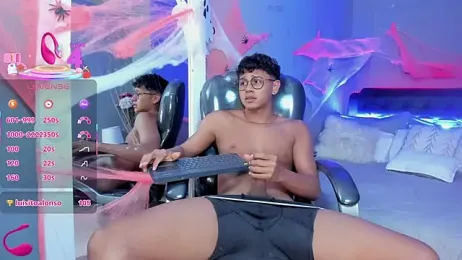 Dawn16_ webcam model stream image