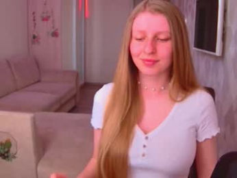 amaliaqueen999 webcam model stream image