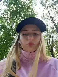 RossyMood webcam stripchat model stream image