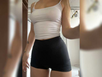 Lolichka20 webcam model stream image