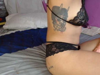 Wild_RoomXxX webcam model stream image