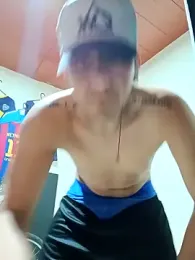 Triplex_Coolness webcam model stream image