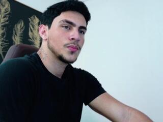 Axel Lenox webcam model stream image