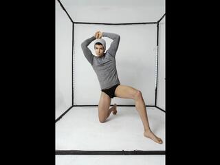 Logan Newman webcam model stream image