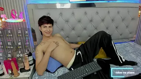 Estiv18_ webcam stripchat model stream image