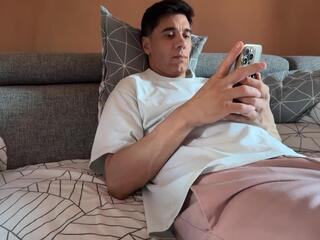 Josh Cruz webcam model stream image