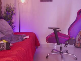 Madelyn Rose webcam model stream image