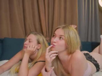 hanky_moon webcam model stream image