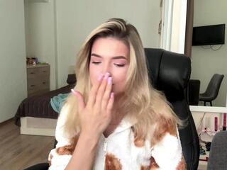 Addie Mazzurco webcam model stream image