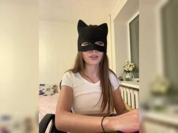 Milkacomss webcam bongacams model stream image