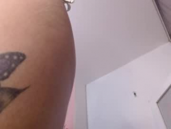 galayounng_ webcam model stream image