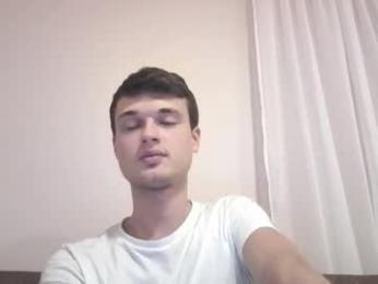 london_tomy webcam model stream image