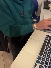 Manu97k webcam model stream image