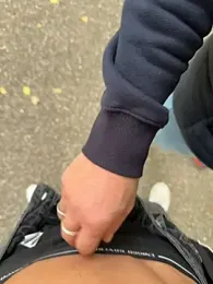 Manu97k webcam model stream image