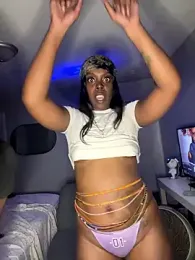 IntrovertedUnicorn webcam model stream image