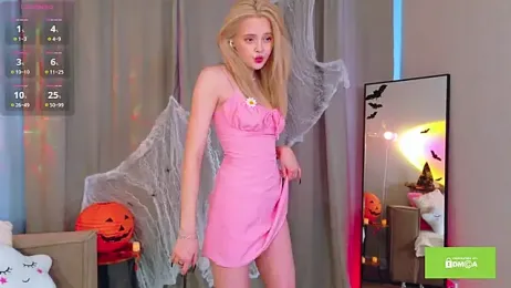 StarrShinee webcam stripchat model stream image