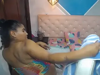 Celeste_wood webcam model stream image