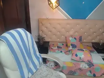 Celeste_wood webcam model stream image