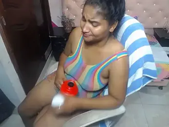 Celeste_wood webcam model stream image