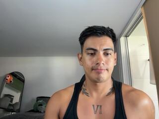 Maurice Lewis webcam model stream image