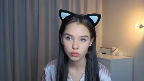 slyshypie webcam model stream image