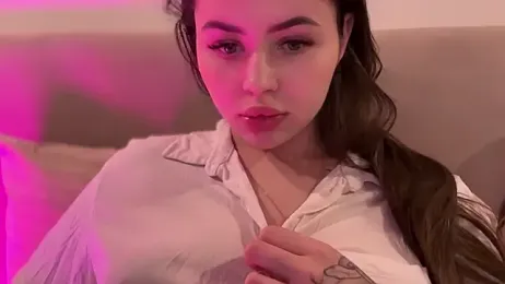 AlmaryKim webcam model stream image