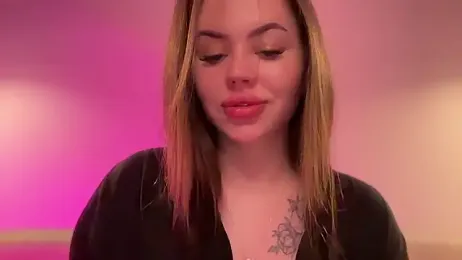 AlmaryKim webcam model stream image