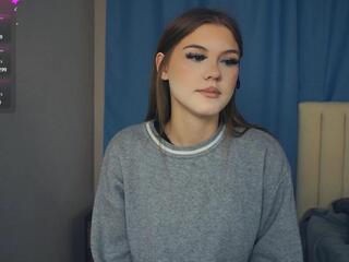 Elizabeth Kettelle webcam model stream image