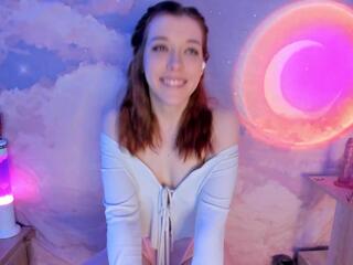 Yuna Peace webcam model stream image