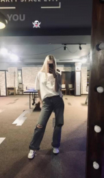 AliceMeaww_ webcam model stream image