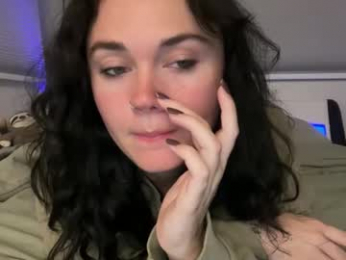 queencassidyy webcam model stream image